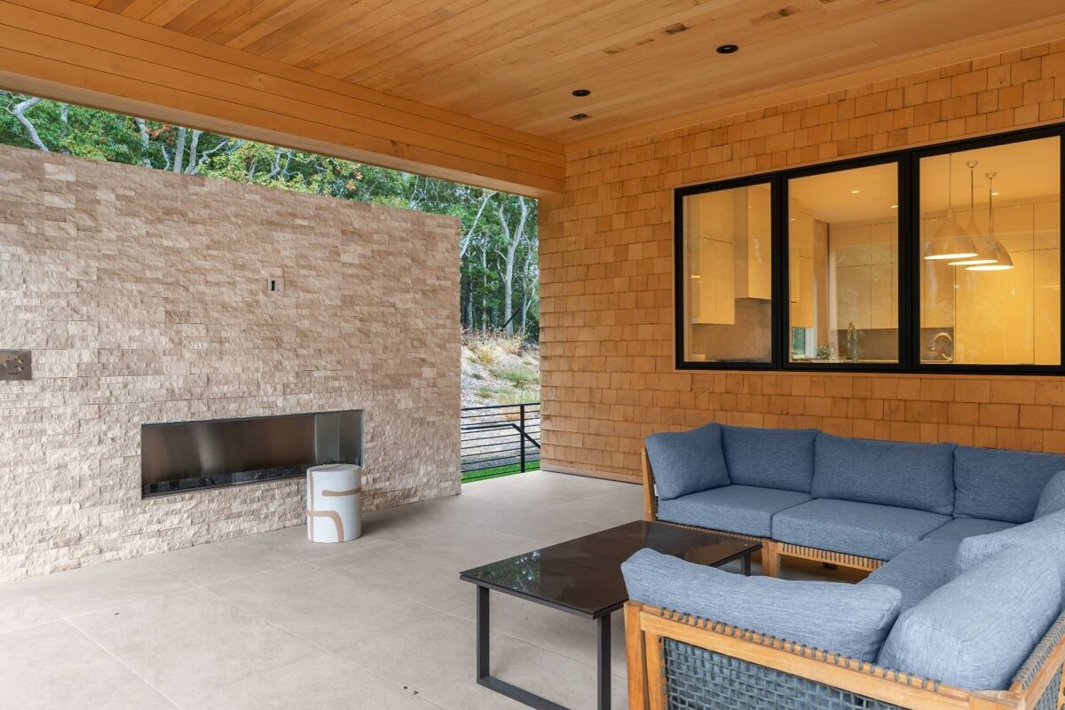 house for sale in 662 Millstone Rd Bridgehampton North, New York