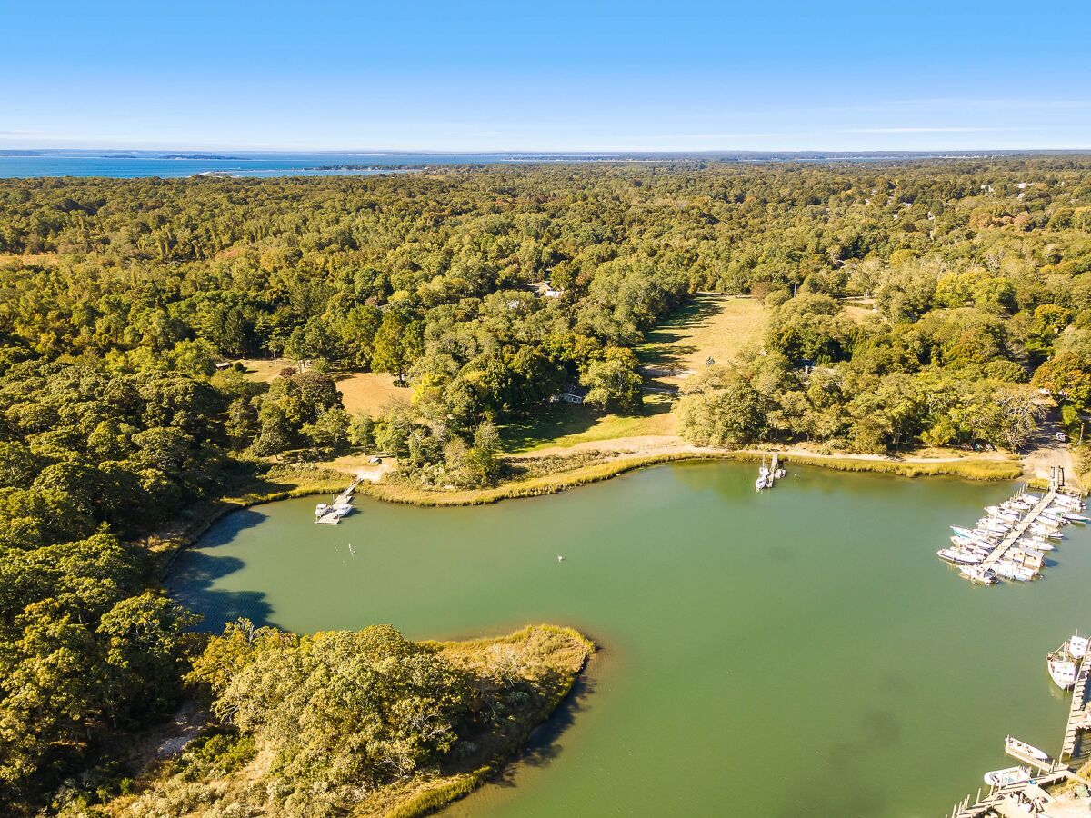 house for sale in 7 South Cartwright Rd Shelter Island, New York