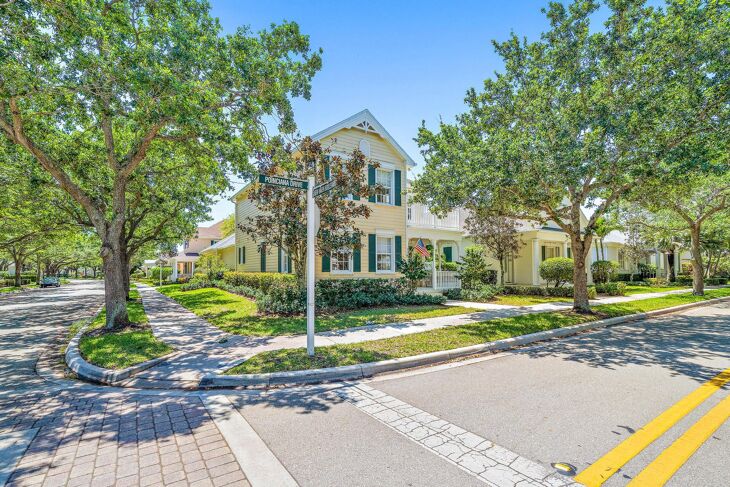 Picture of 138 Poinciana Drive - Jupiter, Florida