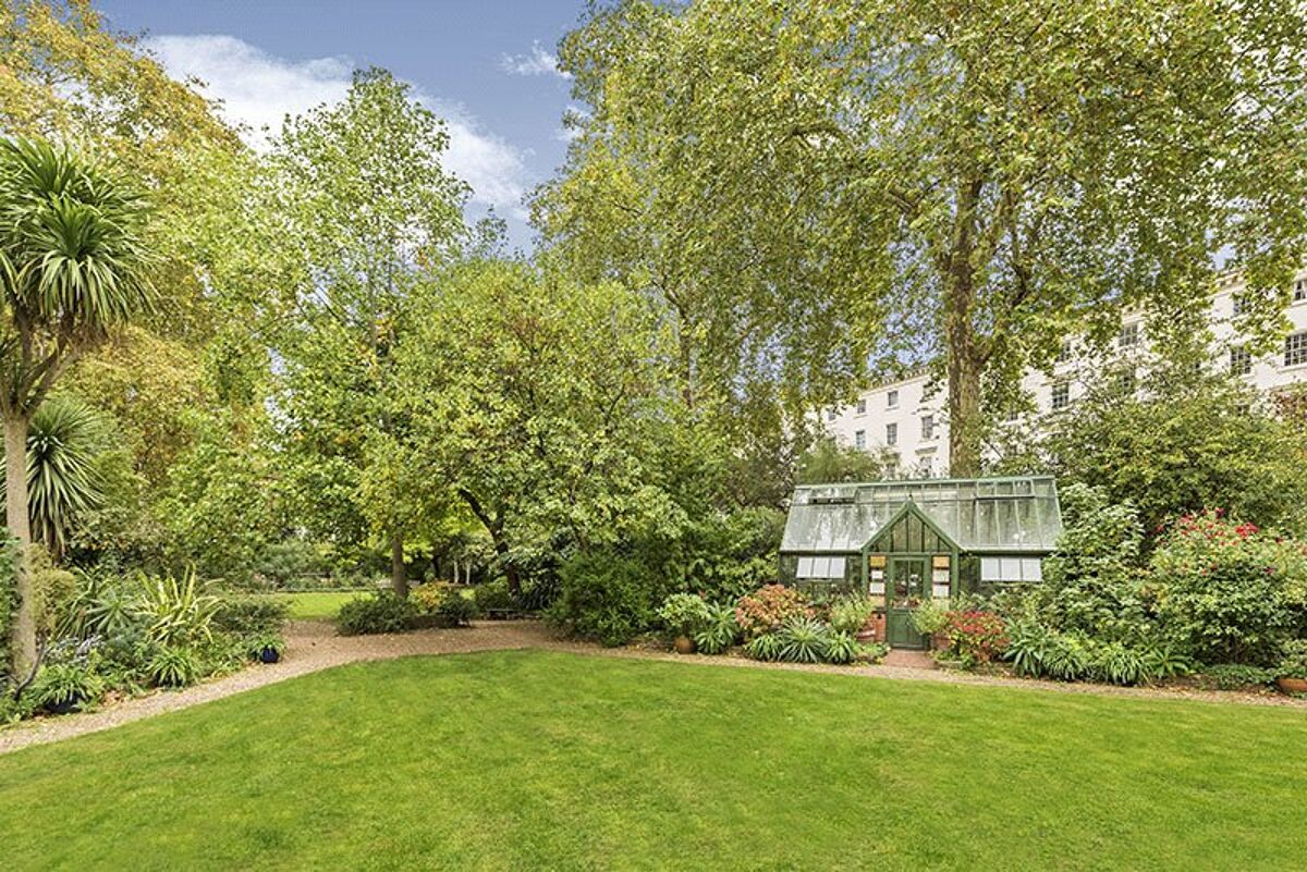 flat for sale in Eccleston Square, Pimlico, London, SW1V VIC170132