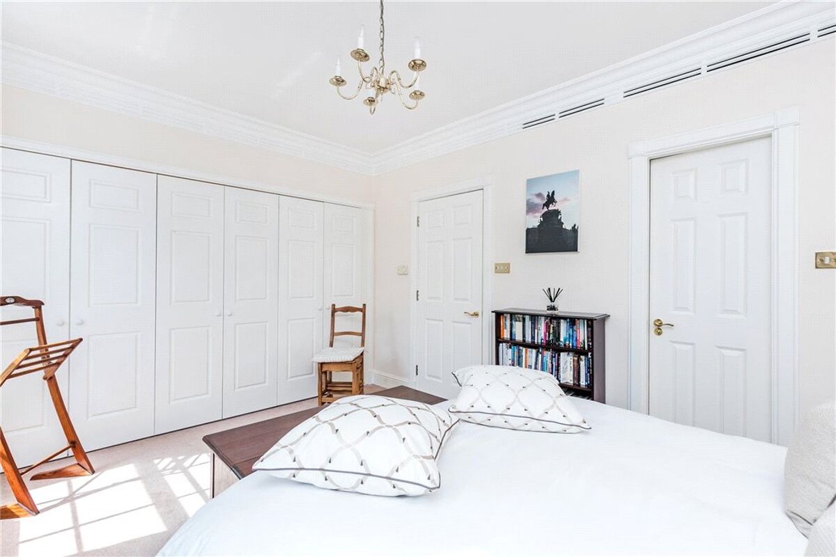 house for sale in Lindsay Square, Pimlico, London, SW1V VIC180030