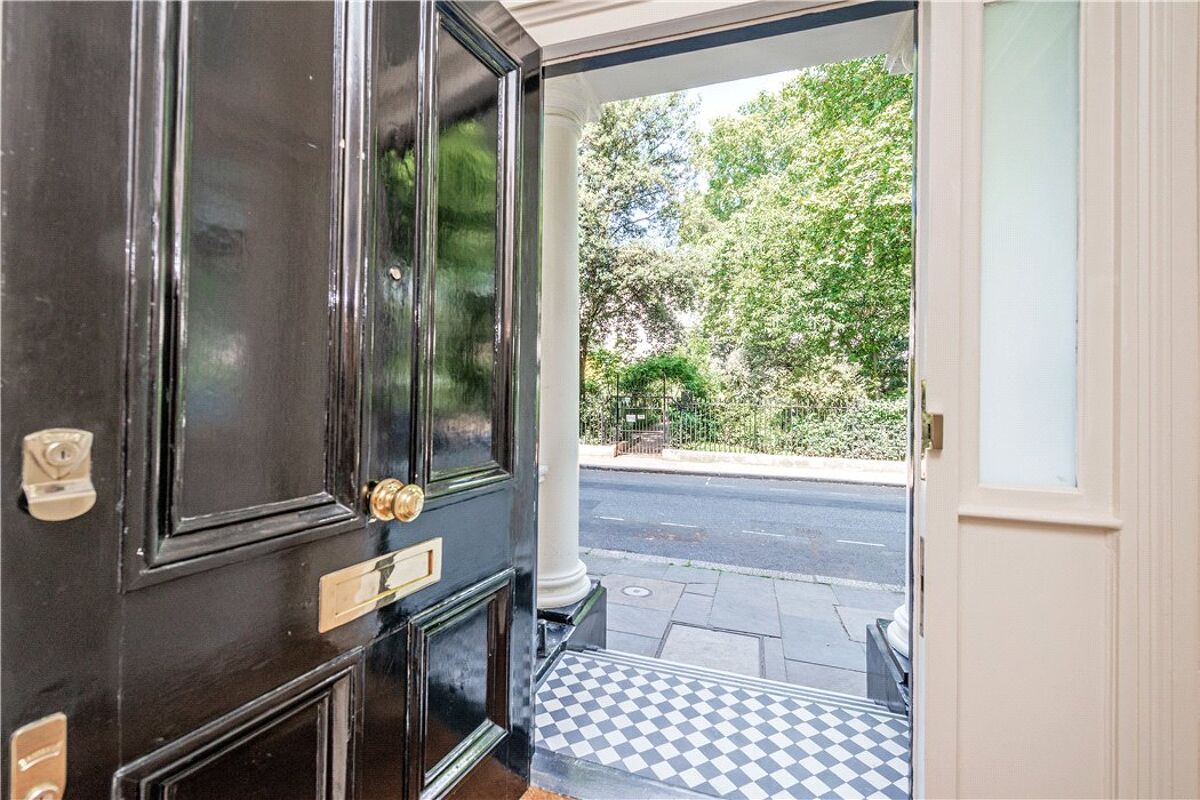 flat for sale in Warwick Square, Pimlico, London, SW1V VIC180116