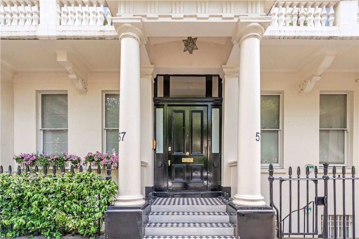 flat for sale in Warwick Square, Pimlico, London, SW1V VIC180116