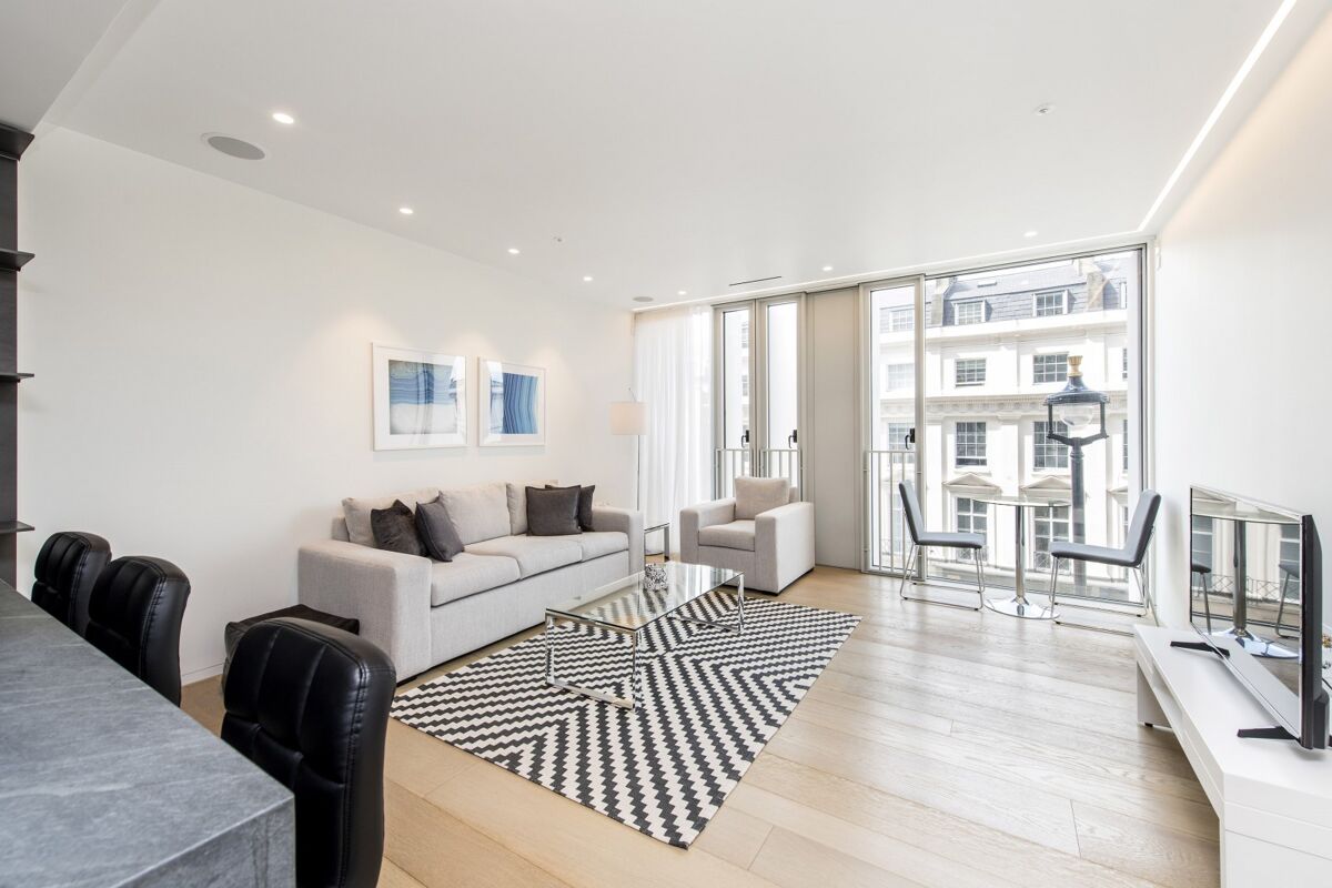 flat to rent in Buckingham Palace Road, Victoria, London, SW1W