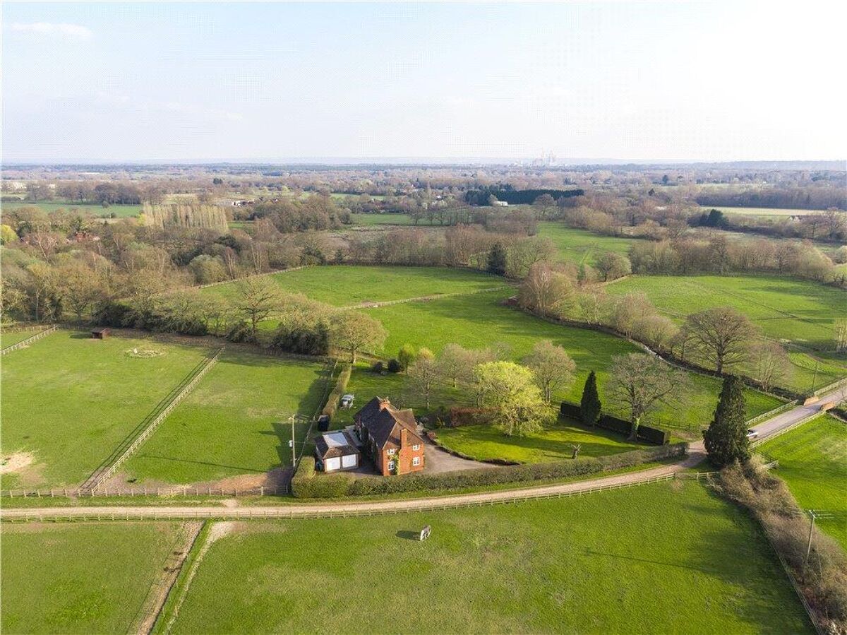 house for sale in Chobham Park Lane, Chobham, Woking, Surrey, GU24