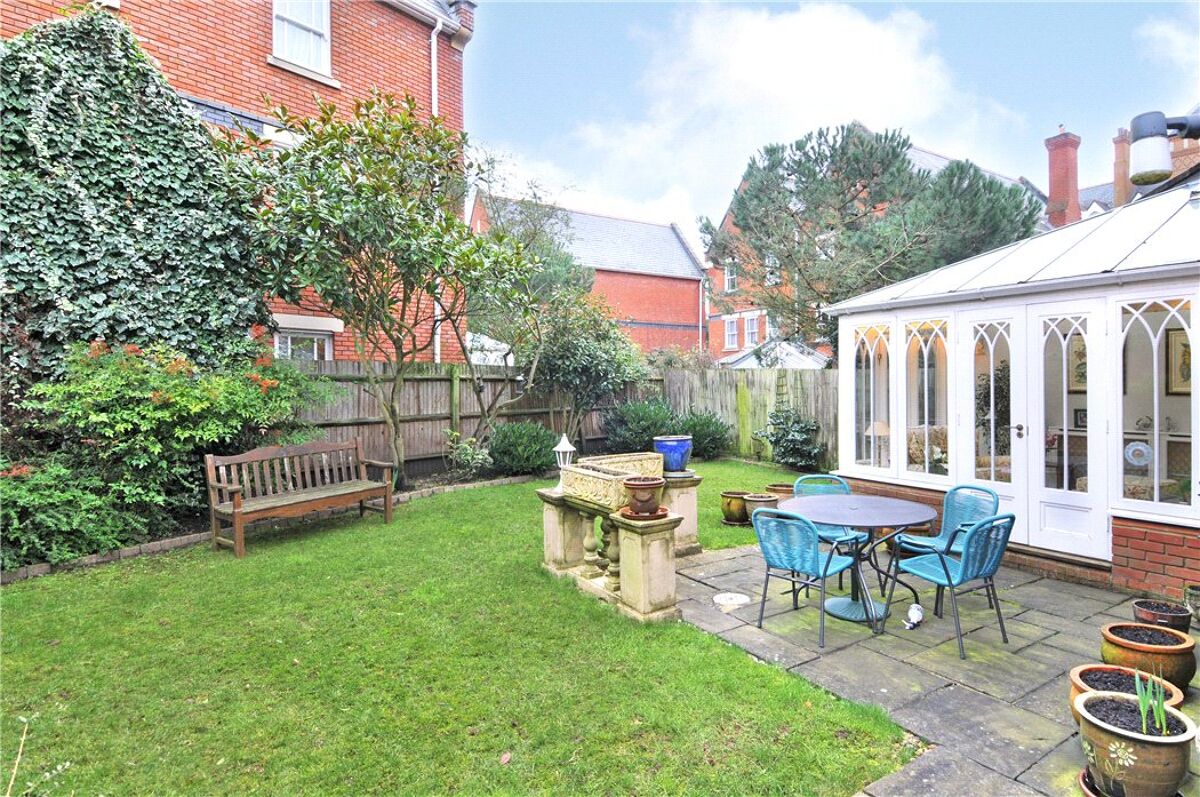 house for sale in Holloway Drive, Virginia Park, Virginia Water, Surrey