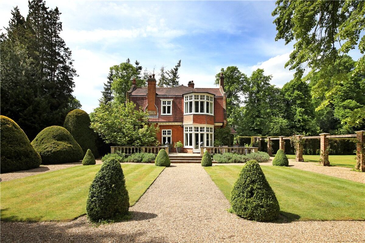 house for sale in Philpot Lane, Chobham, Woking, Surrey, GU24