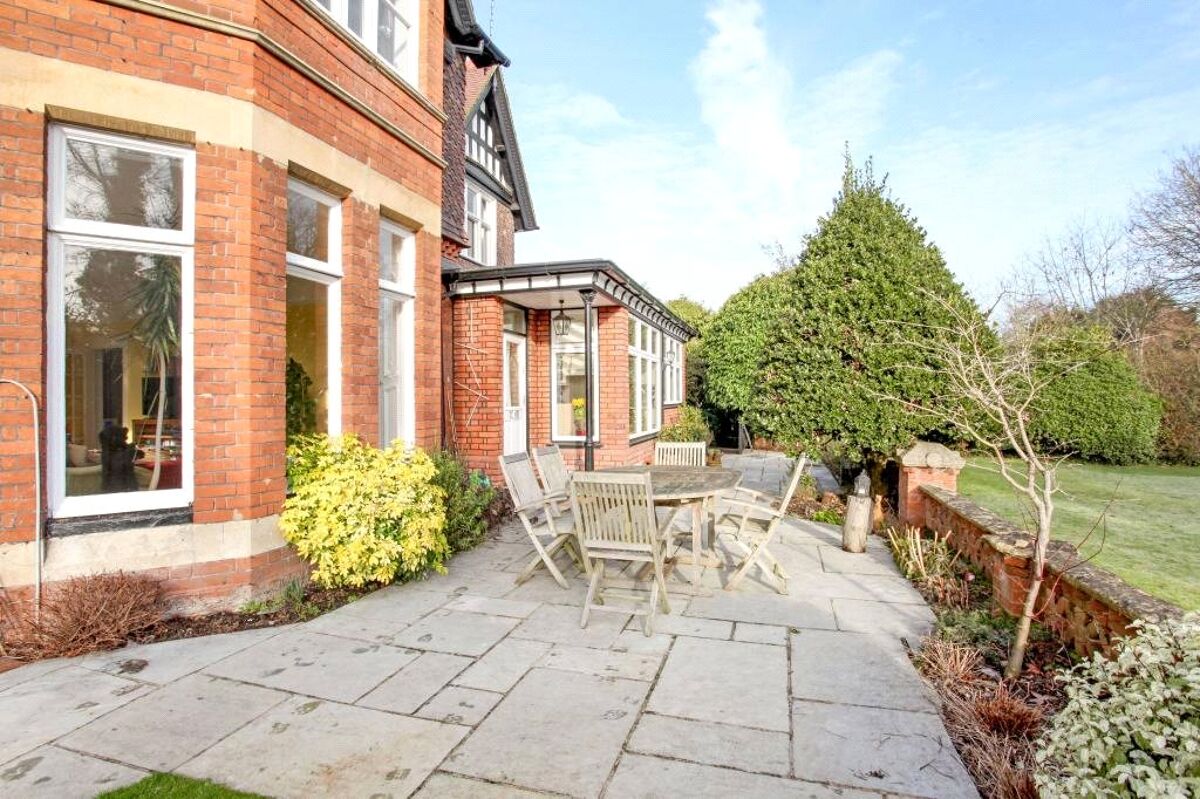 flat for sale in The Friary, Windsor, Berkshire, SL4 VIR140124