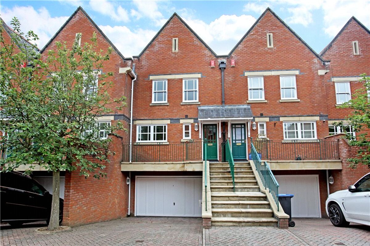 house for sale in Chapel Square, Virginia Park, Virginia Water, Surrey