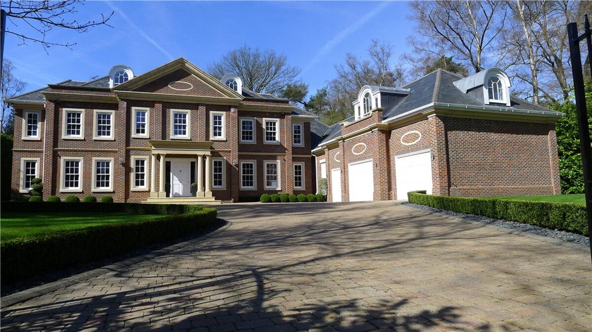 house for sale in Abbots Drive, Wentworth, Virginia Water, Surrey, GU25