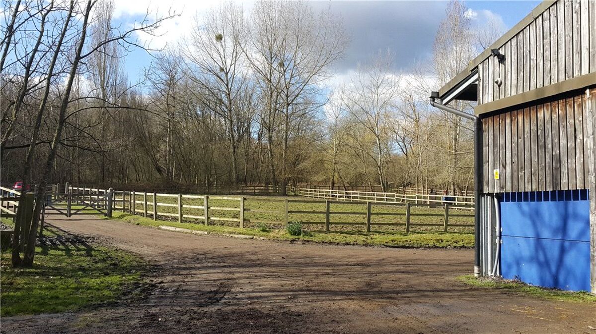 Farm/Estate for sale in Pennypot Lane, Chobham, Woking, Surrey, GU24