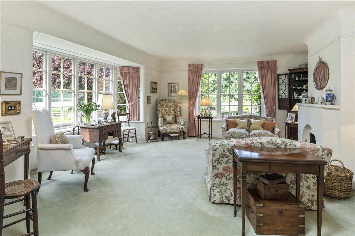 house for sale in Ford Road, Chobham, Surrey, GU24 VIR190012 Knight Frank