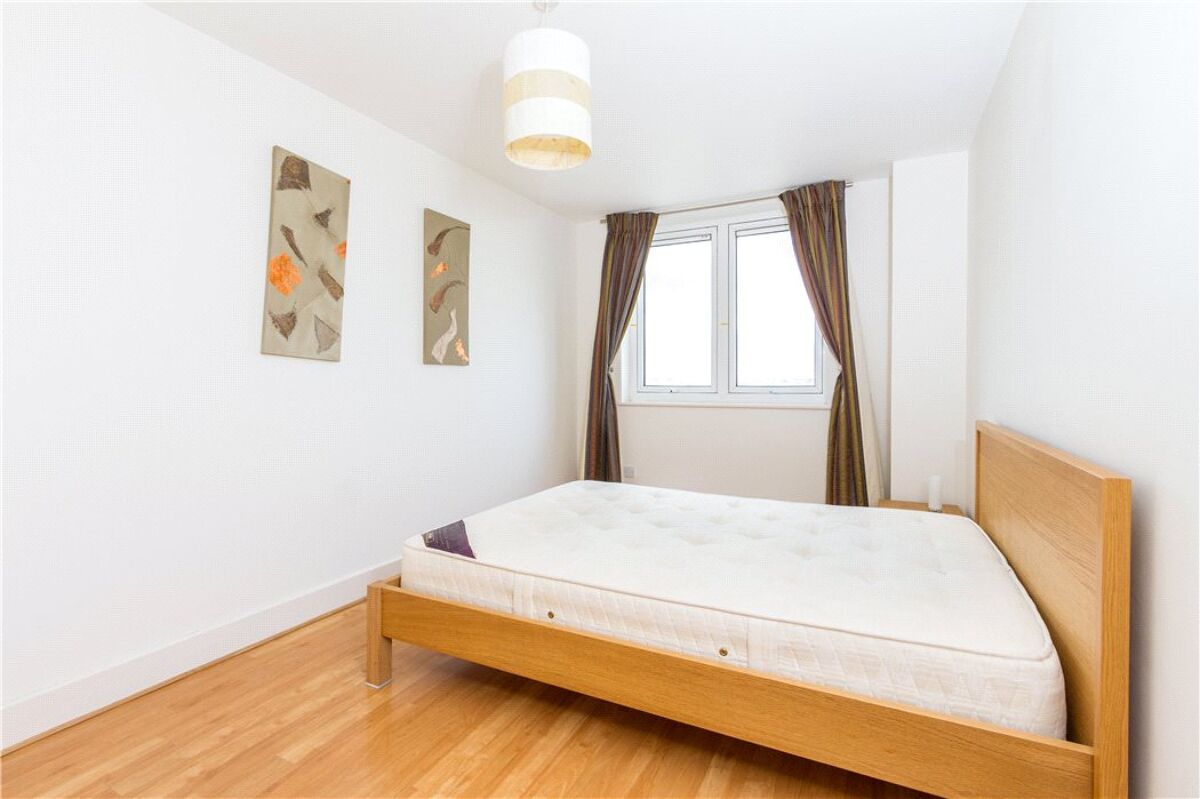 flat for sale in Skyline Plaza Building, 80 Commercial Road, London, E1