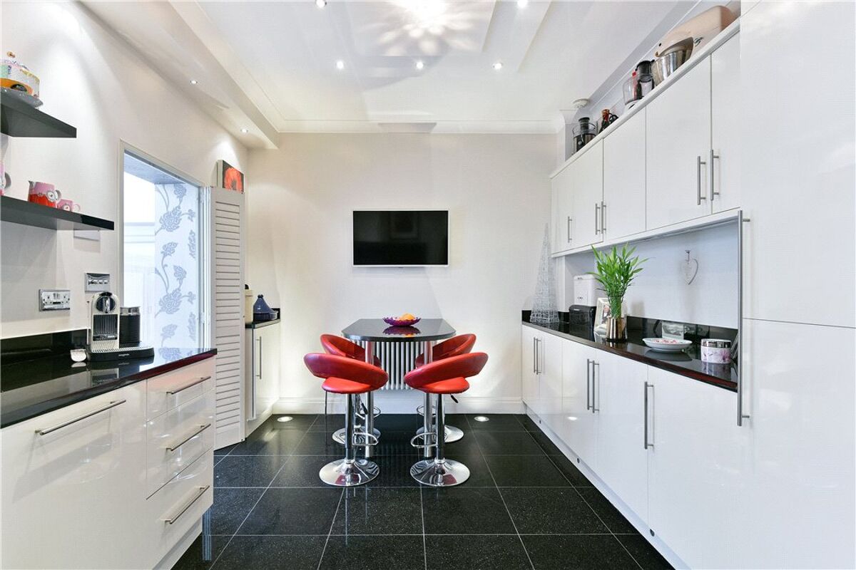 house for sale in Sovereign Crescent, London, SE16 WAP150086 Knight