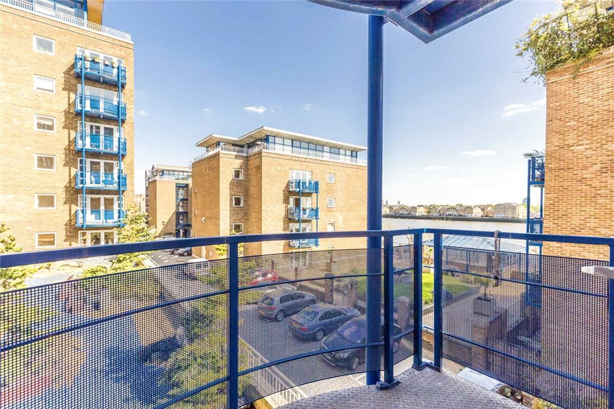 flat for sale in Campania Building, 1 Jardine Road, Wapping, London