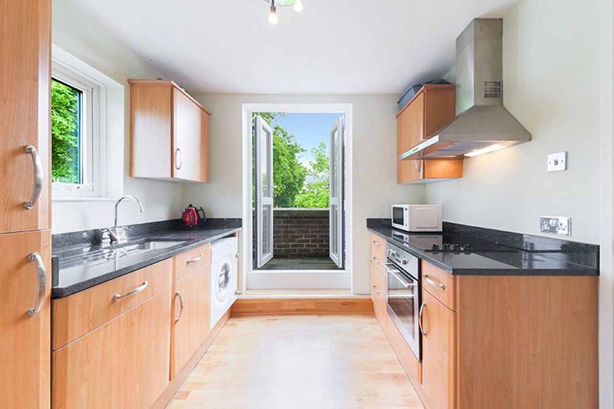 flat for sale in Newlands Quay, London, E1W WAP150129 Knight Frank