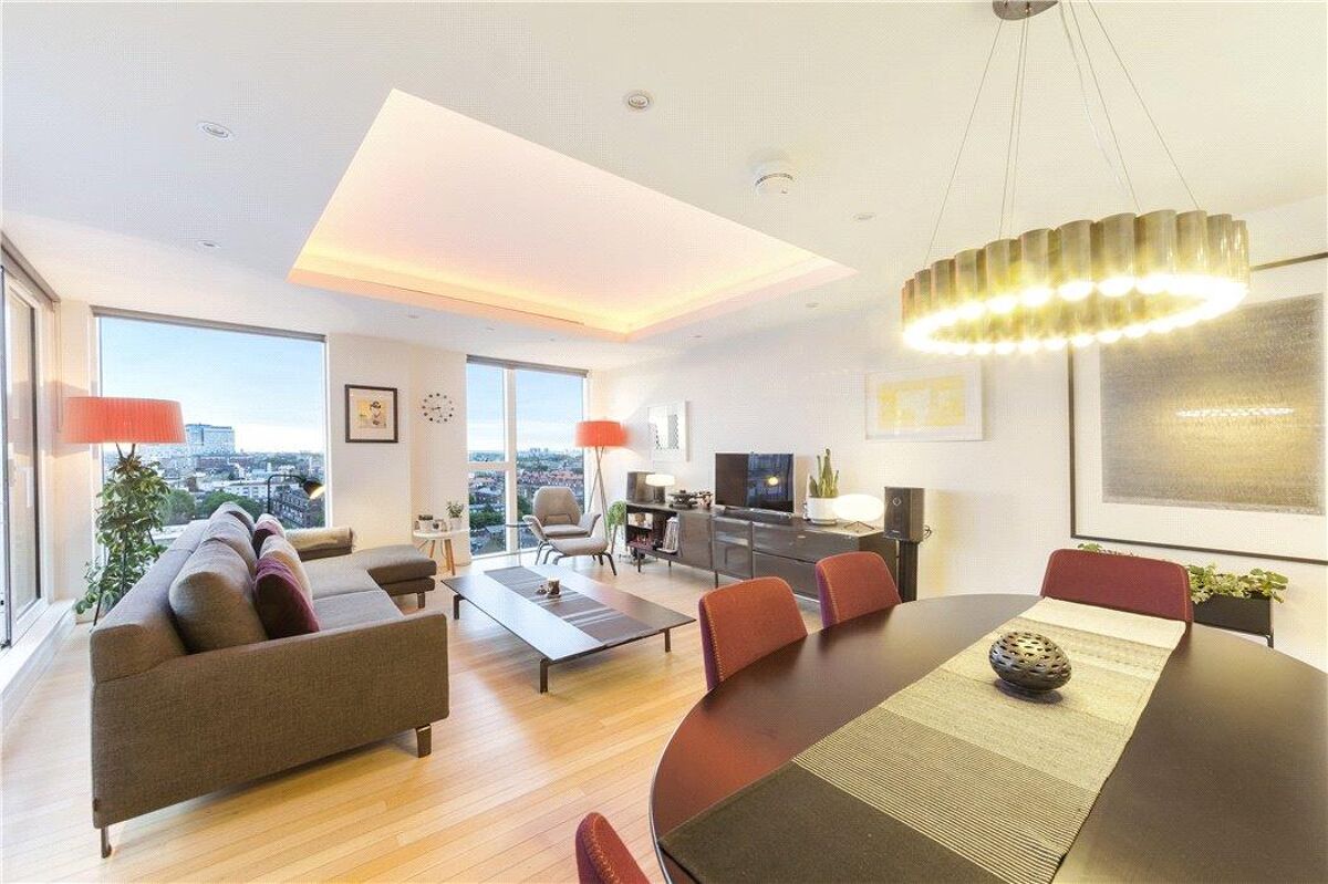 flat for sale in Park Vista Tower, 5 Cobblestone Square, London, E1W