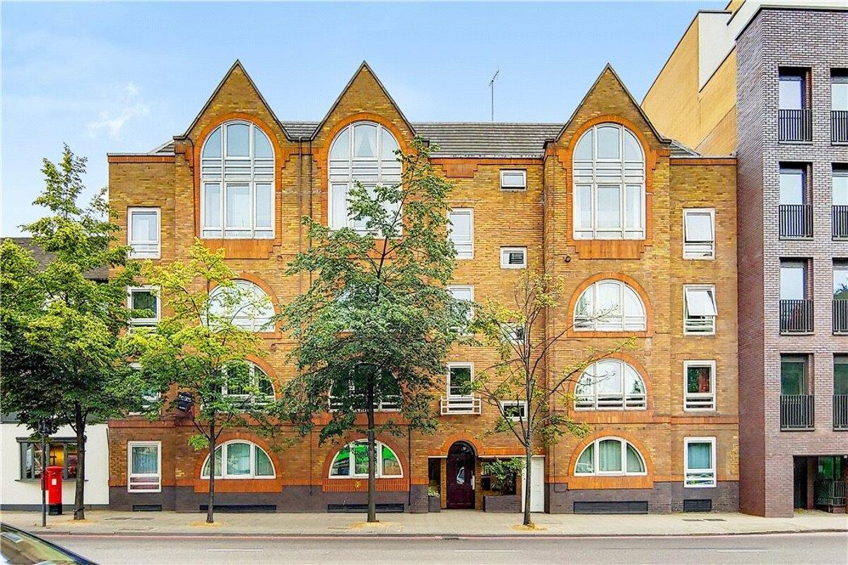 flat for sale in Pennington Court, 40 The Highway, Wapping, London, E1W