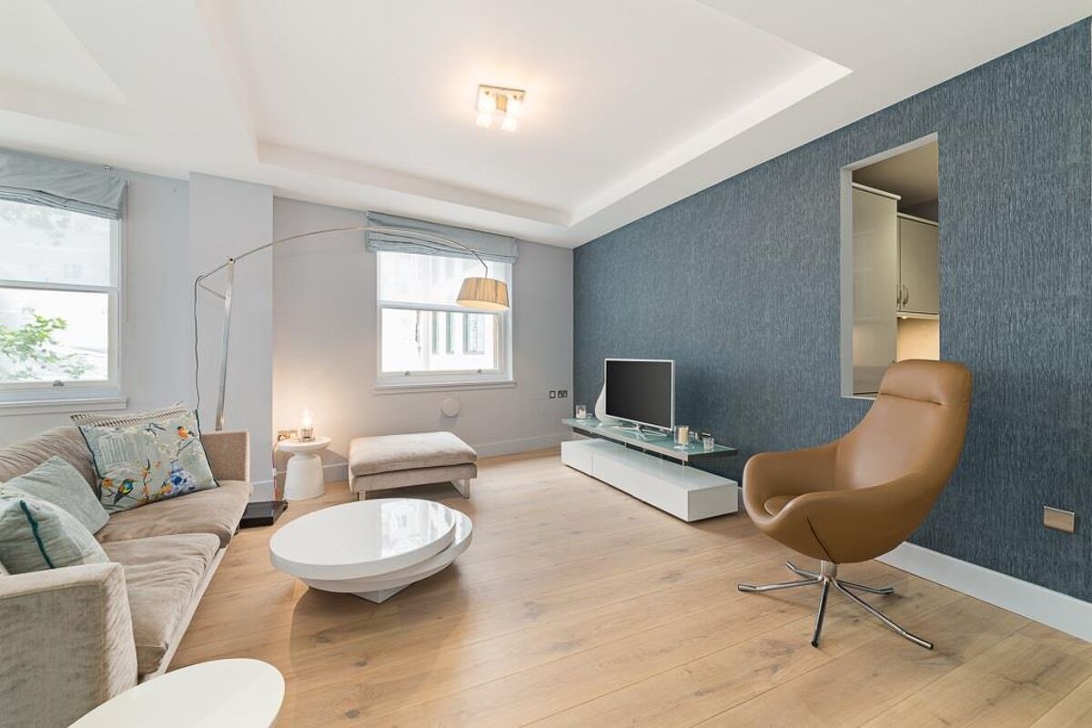 flat to rent in Martin Lane, London, EC4R WAQ012077297 Knight Frank