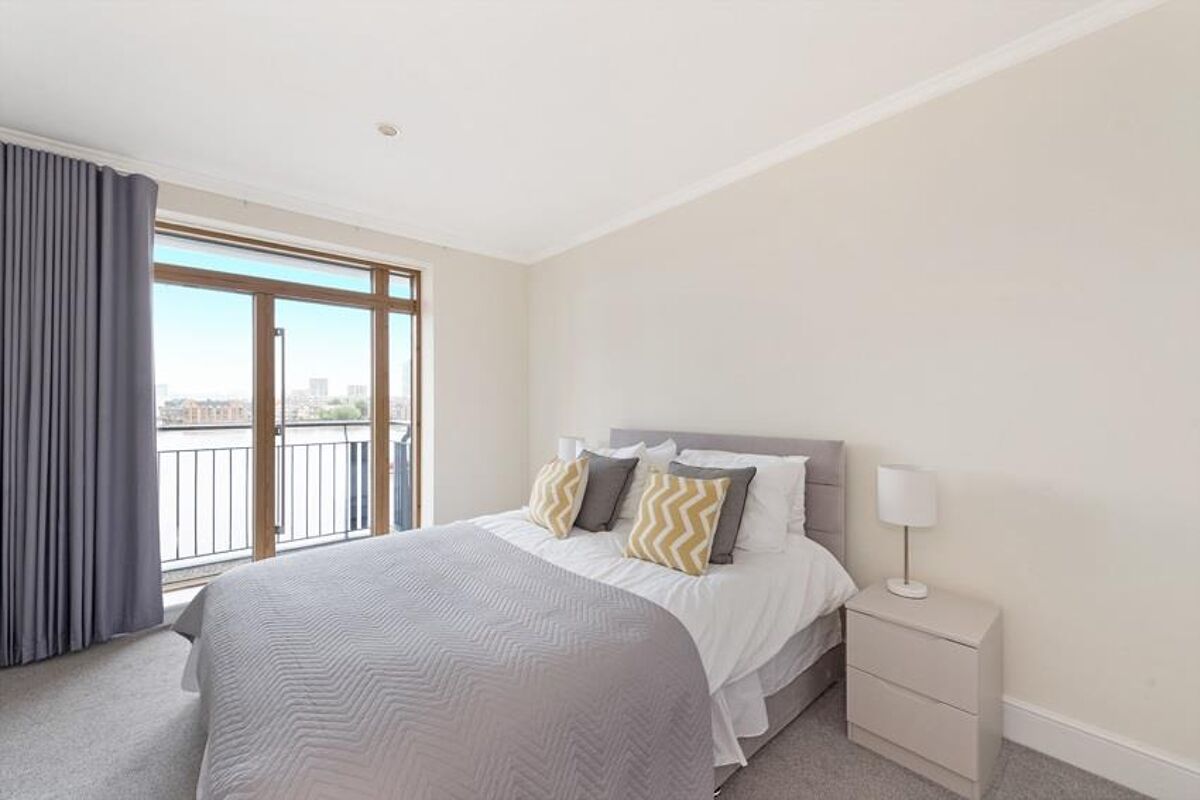flat to rent in St Hilda's Wharf, Wapping High Street, Wapping, London ...