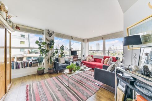 Picture of 2 bedroom flat for rent.