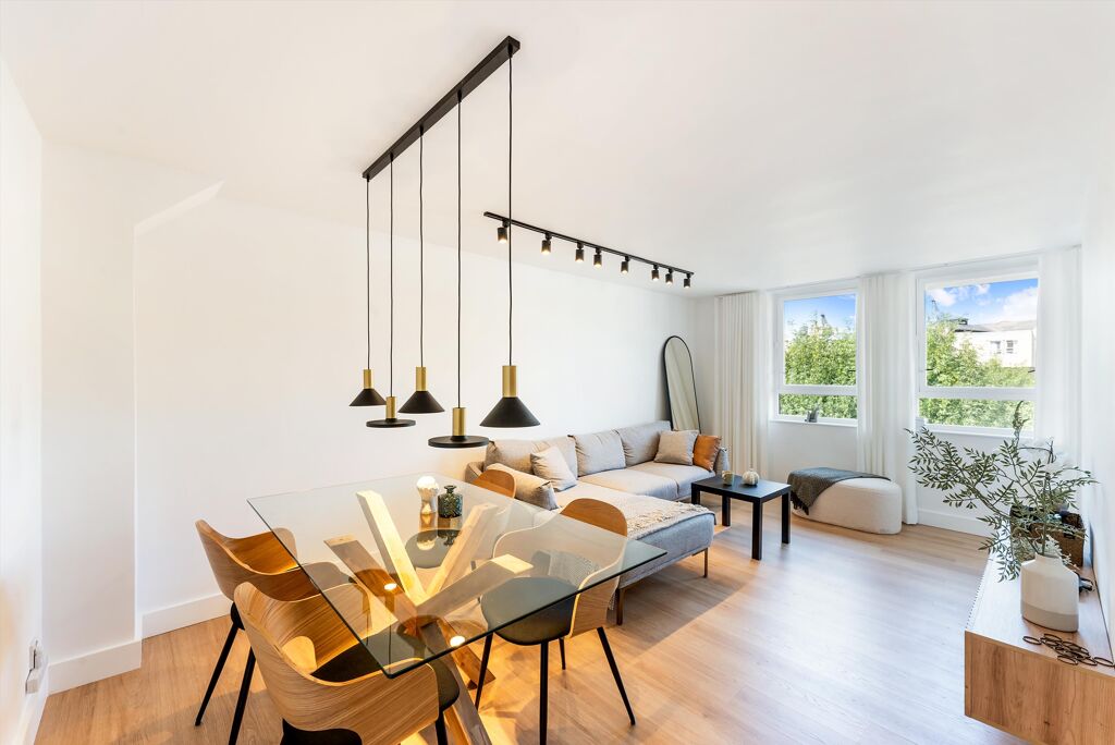 Image of Burr Close, London, E1W