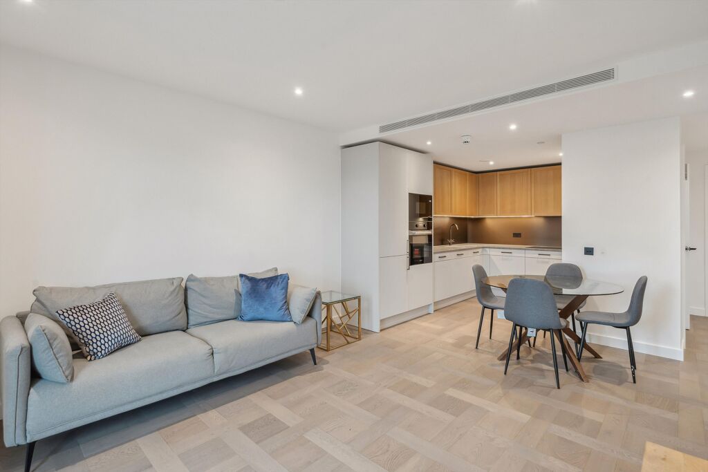 Image of Boxwood Gardens, London, E1W.