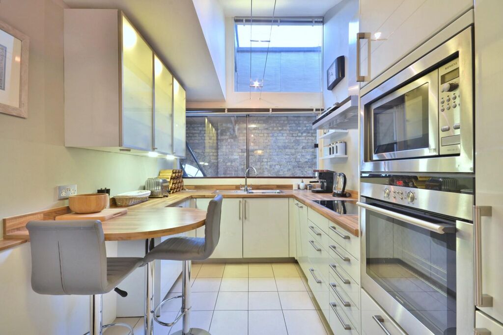 Image of Ivory House, East Smithfield, Wapping, London, E1W.