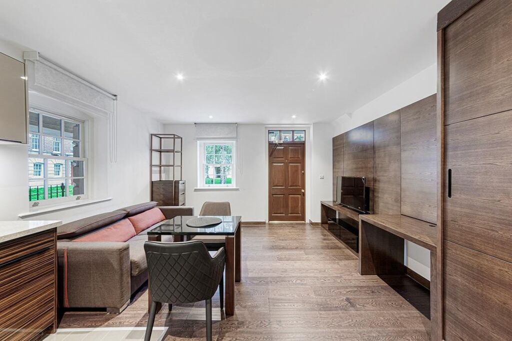 Image of Jewel Square, London, E1W