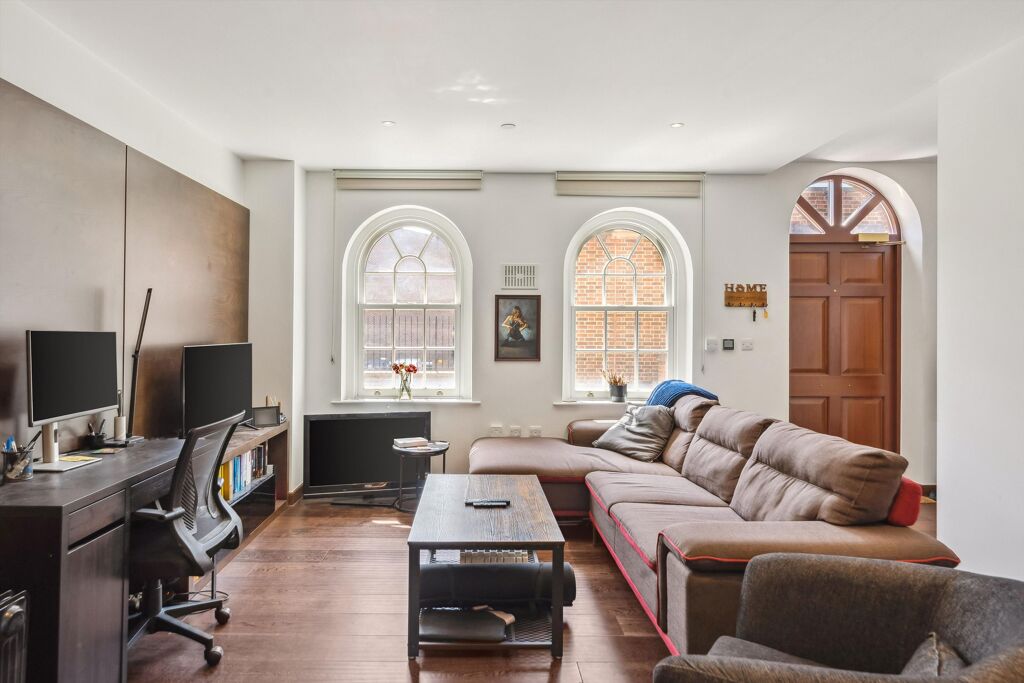 Image of King Charles Terrace, Sovereign Court, Wapping, London, E1W