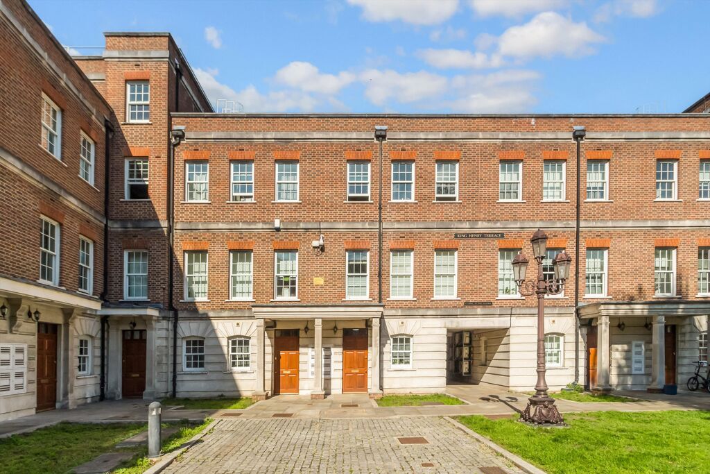 Image of King Henry Terrace, Sovereign Court, Wapping, London, E1W.