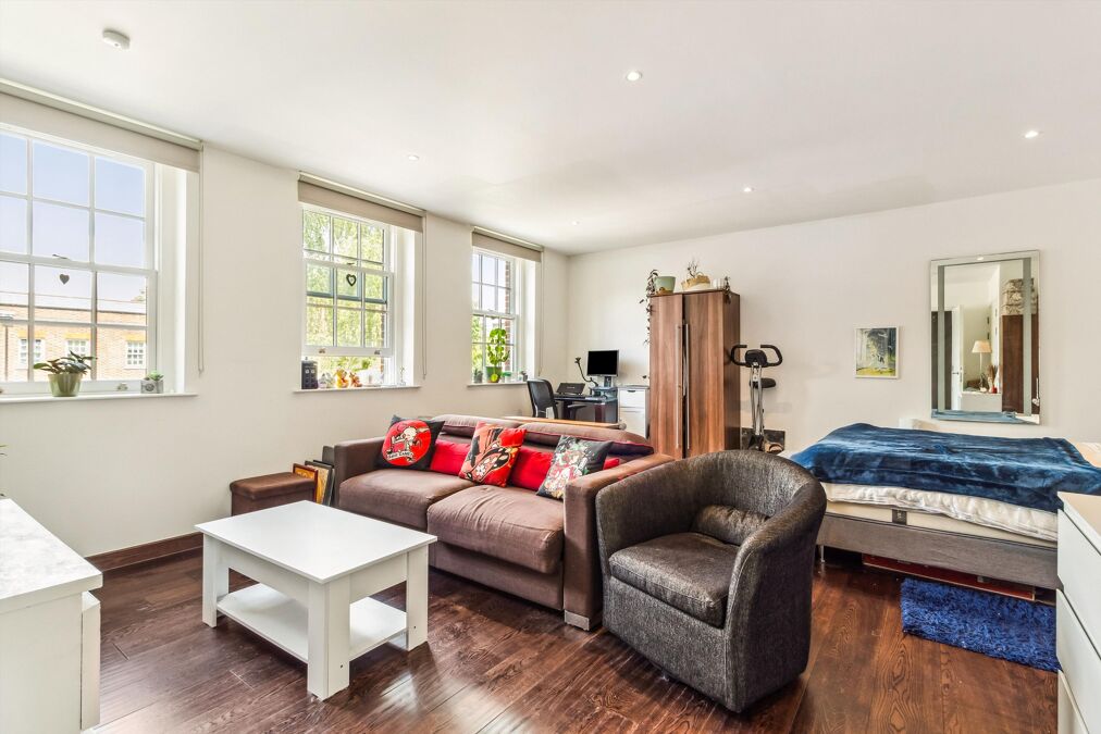 Image of King Charles Terrace, Sovereign Court, Wapping, London, E1W