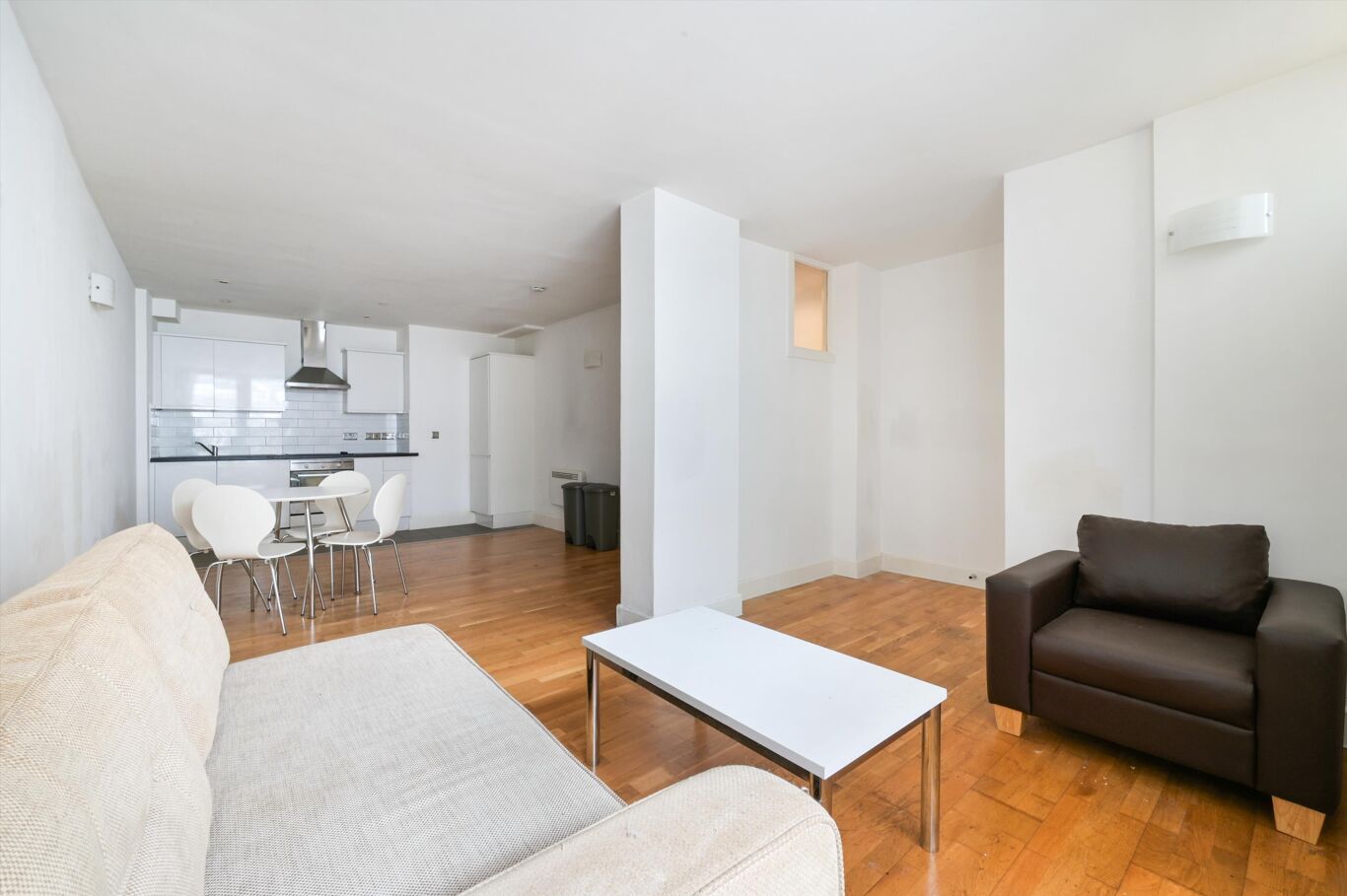 Image of Artichoke Hill, London, E1W