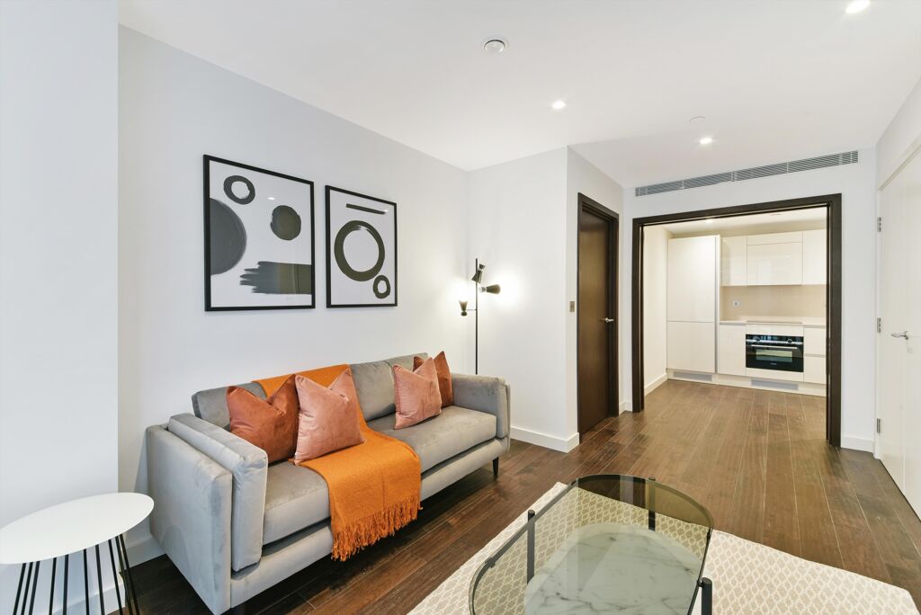 Image of Royal Mint Street, London, E1