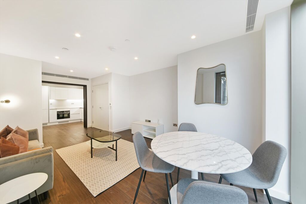 Image of Royal Mint Street, London, E1