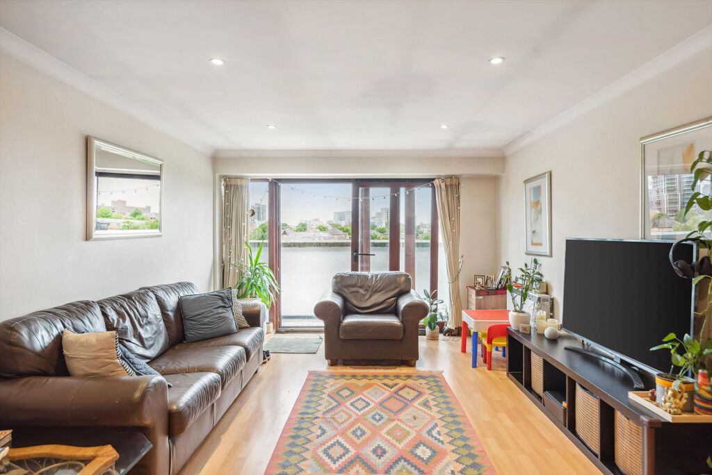 Image of Hermitage Court, Knighten Street, London, E1W