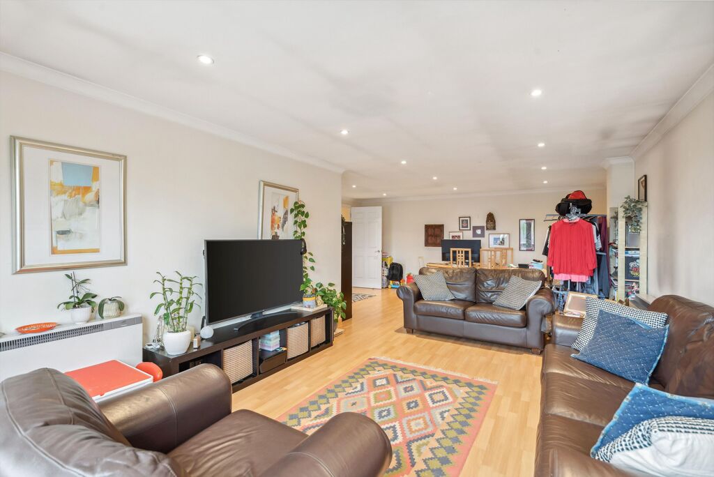 Image of Hermitage Court, Knighten Street, London, E1W