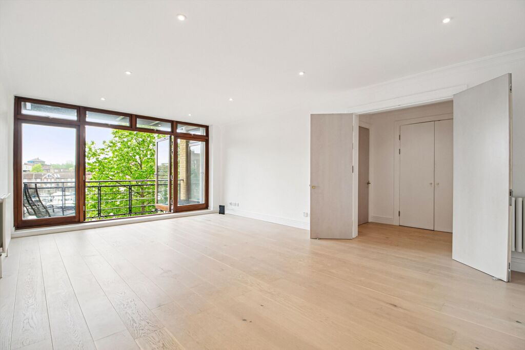 Image of Osprey Court, St Katharine Docks, London, E1W.