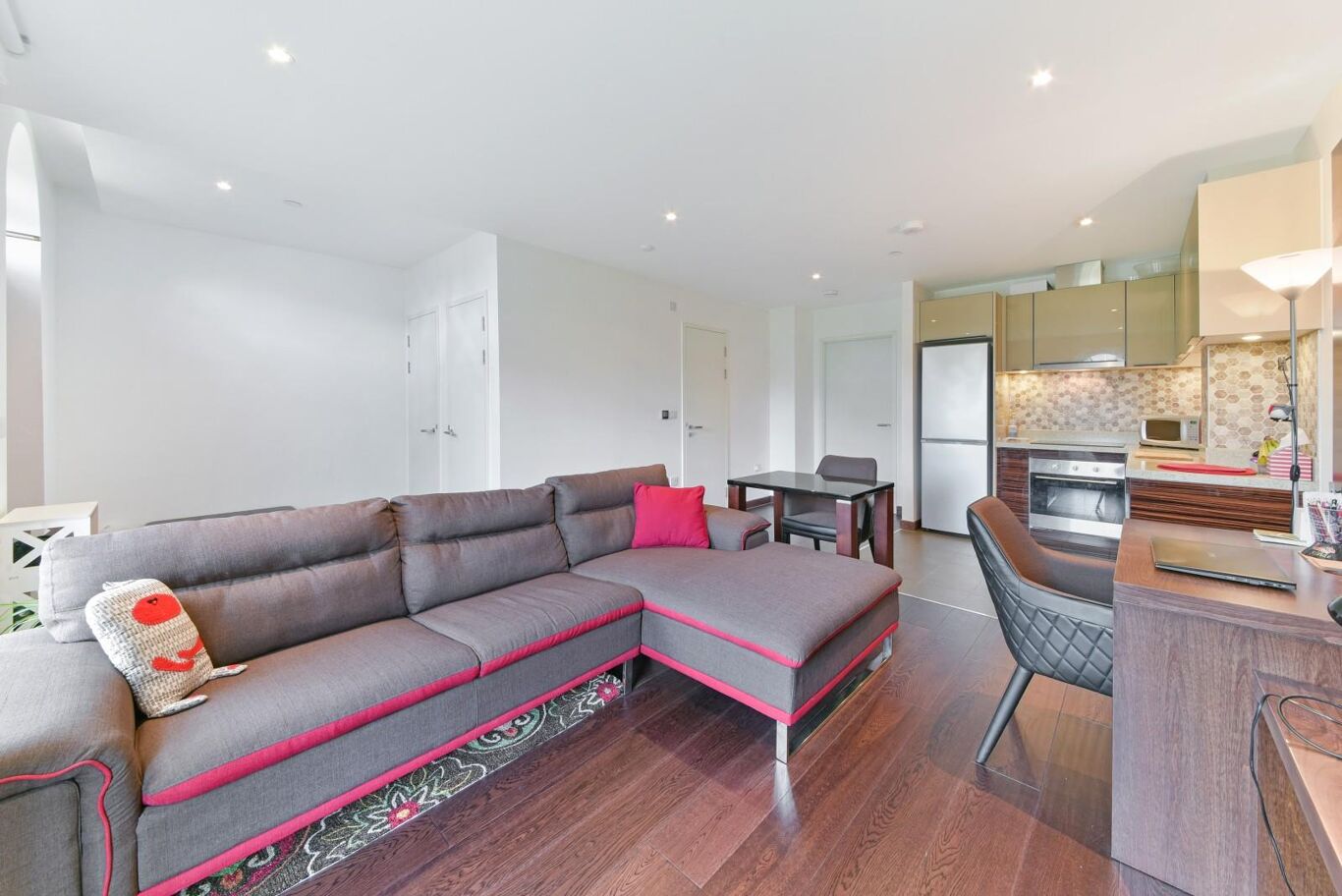 Image of Queen Victoria Terrace, Sovereign Court, Jewel Square, Wapping, London, E1W