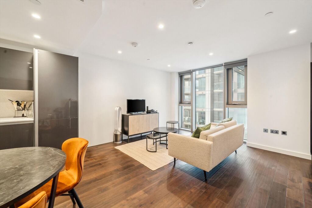 Image of Royal Mint Street, Tower Hill, London, E1