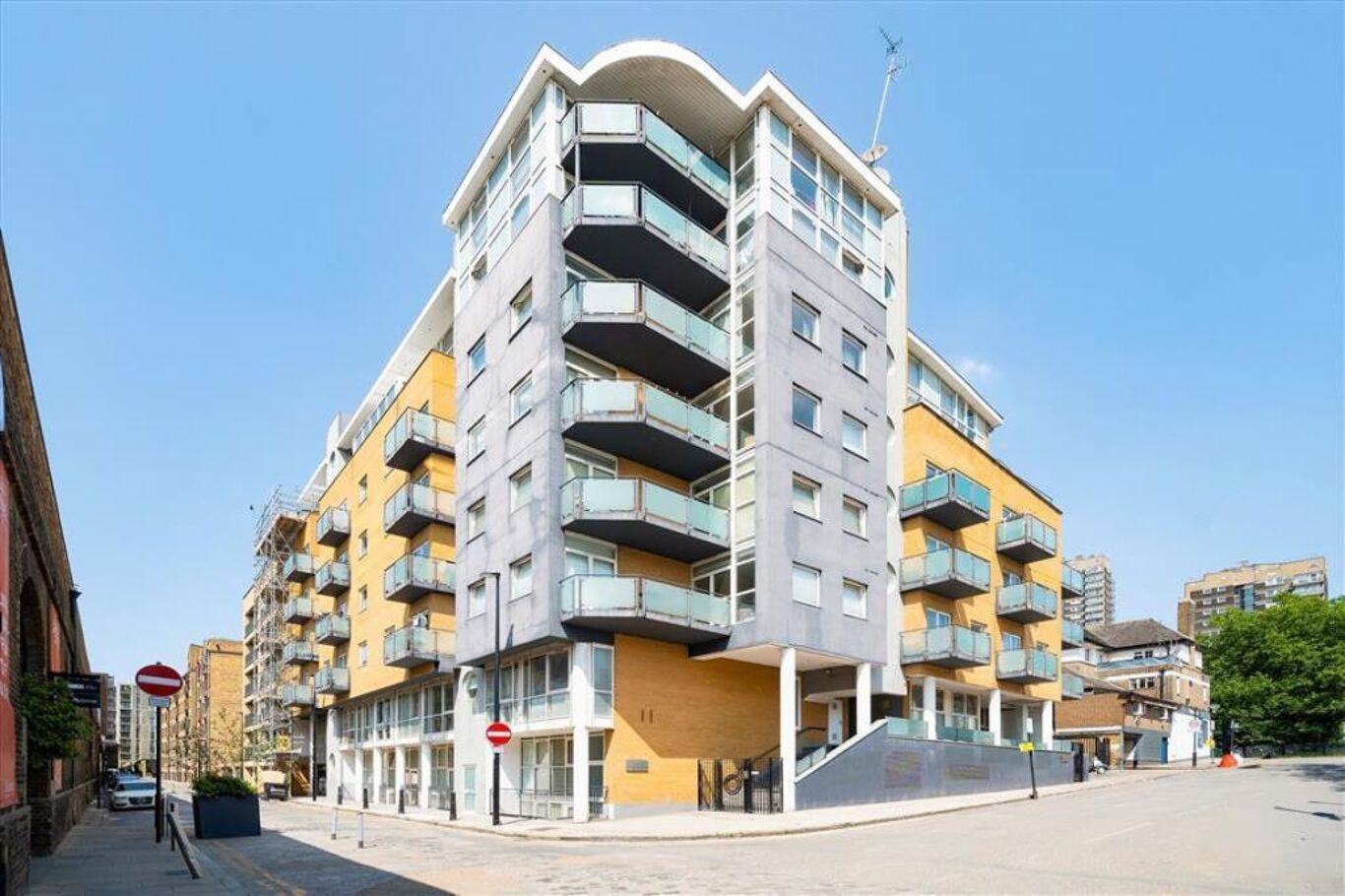 Image of Artichoke Hill, London E1W