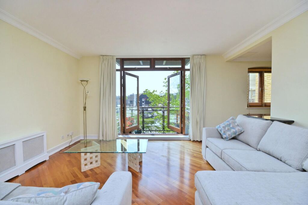 Image of Sanderling Lodge, City Quay, Star Place, London E1W