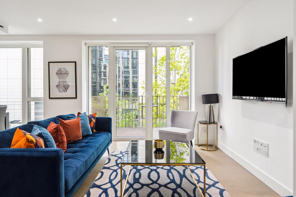 Image of Admiralty House, Vaughan Way, London, E1W