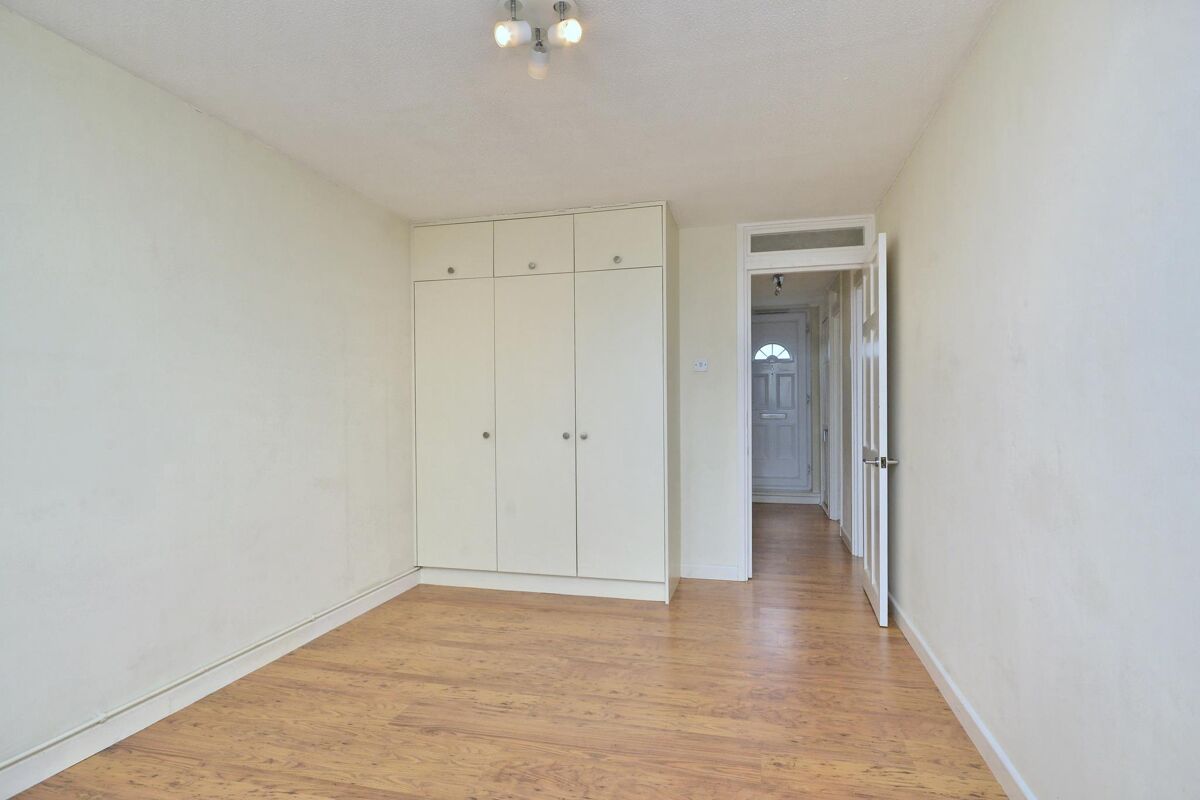 flat to rent in Nightingale House, Thomas More Street, London, E1W