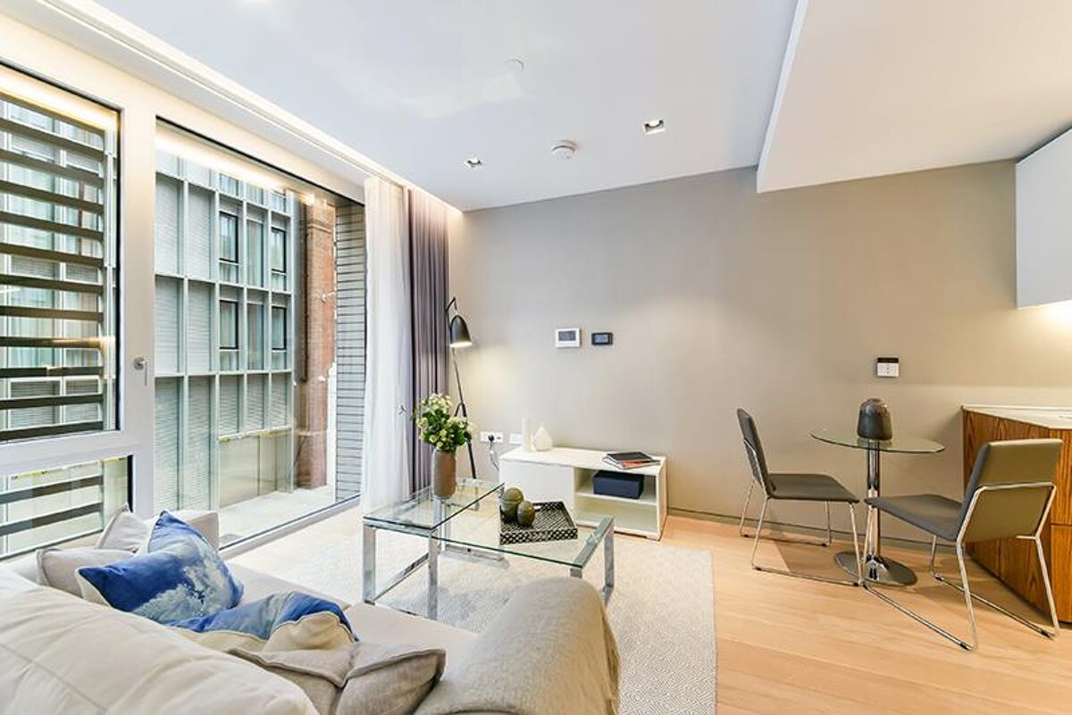 flat to rent in Vicary House, St Barts Square, Barbican, London, EC1A