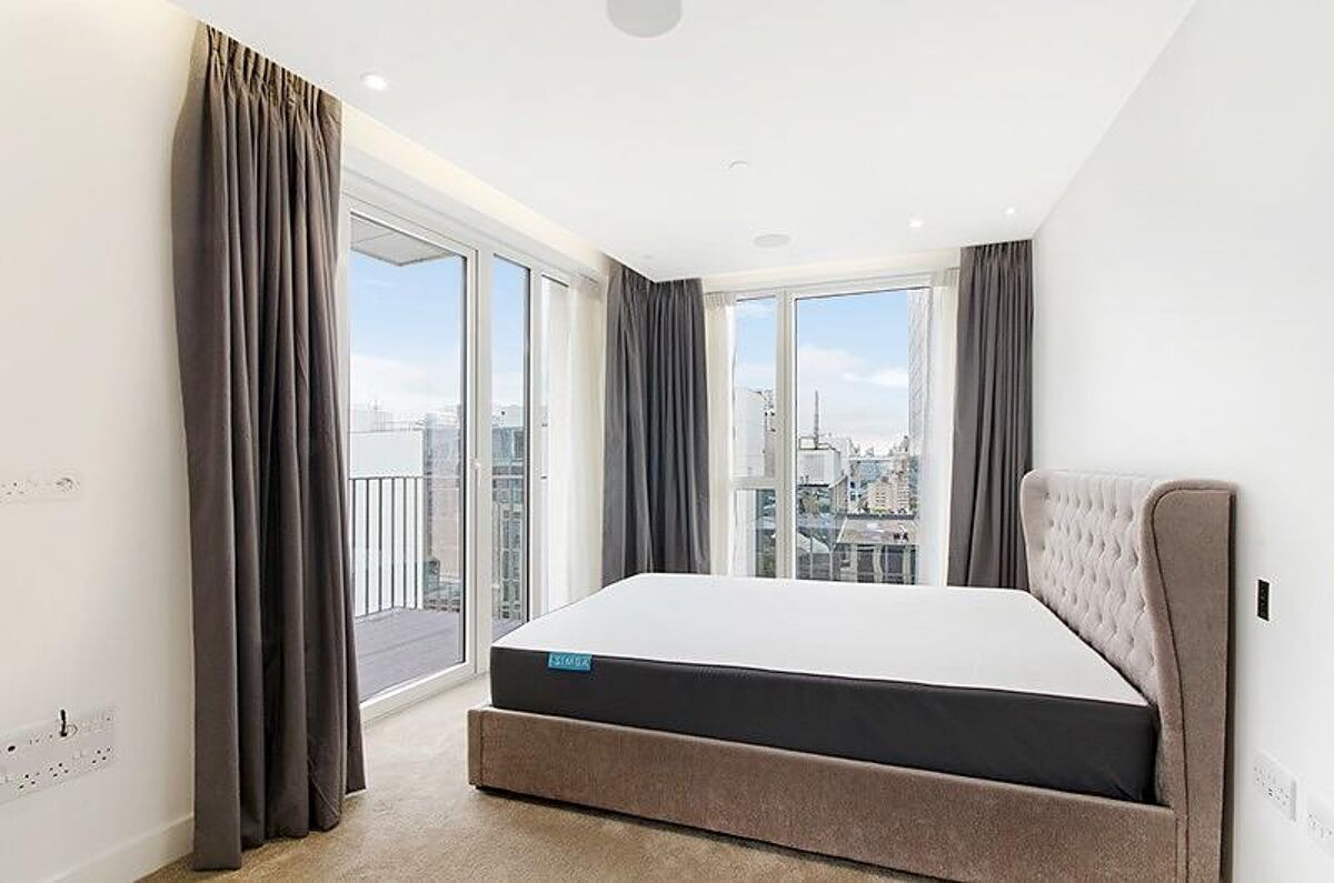 flat to rent in Admiralty House, London Dock, Vaughan Way, Wapping