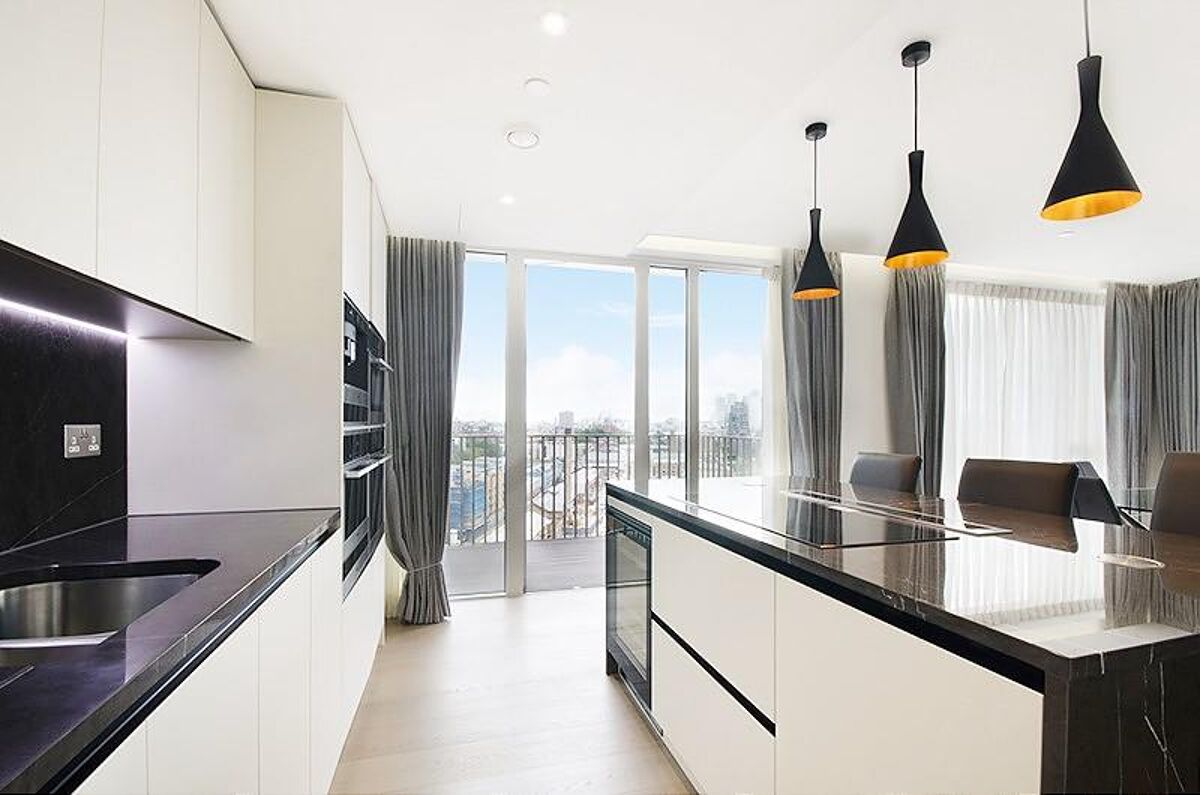 flat to rent in Admiralty House, London Dock, Vaughan Way, Wapping