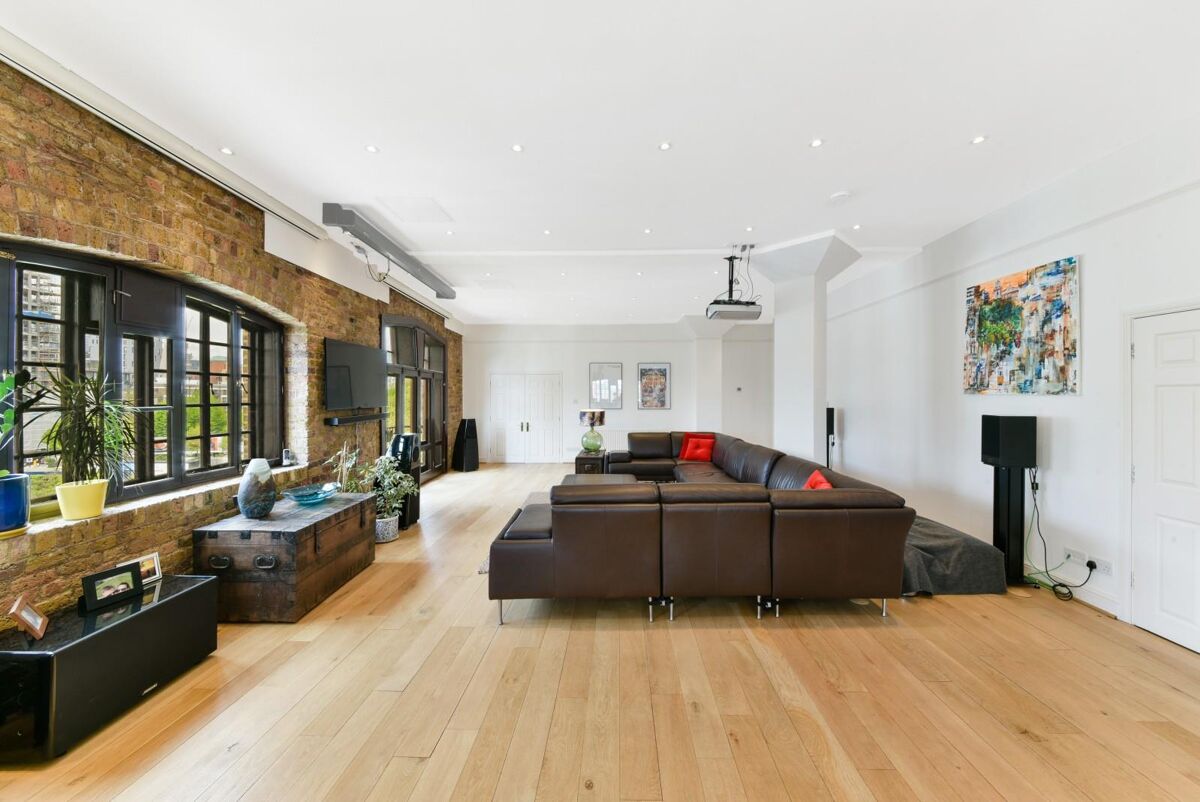 flat to rent in Telfords Yard, Wapping, London, E1W WAQ323586