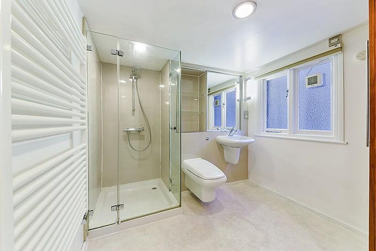 house to rent in St Andrews Street, City, London, EC4A WAQ344339