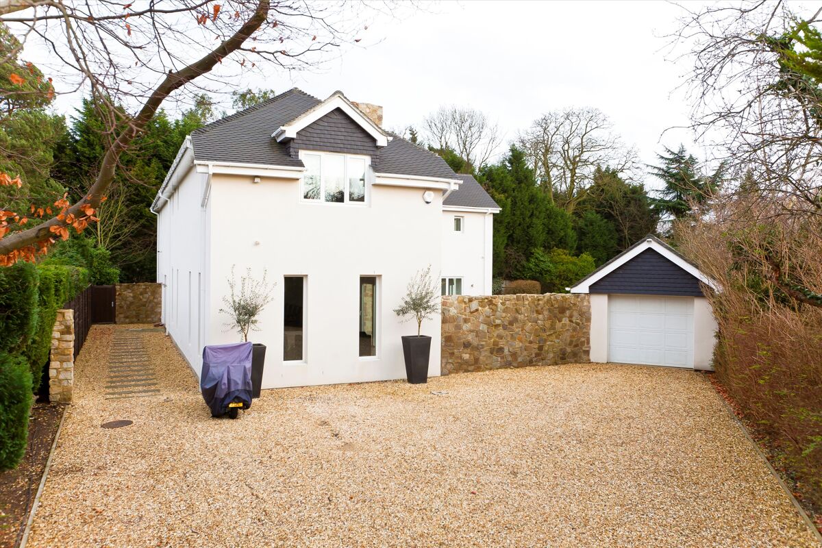 house for sale in The Paddocks, Weybridge, Surrey, KT13 WBE012037860